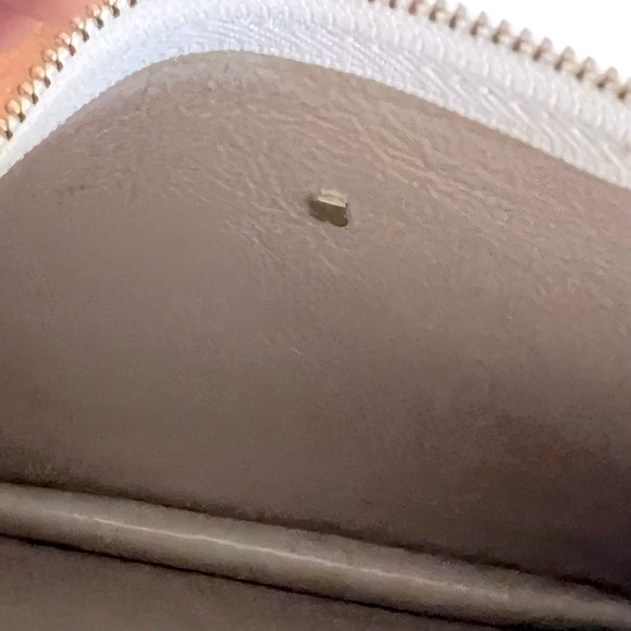 Kate Spade pebble leather zip top catch all organizer for misc items. White - Picture 4 of 4